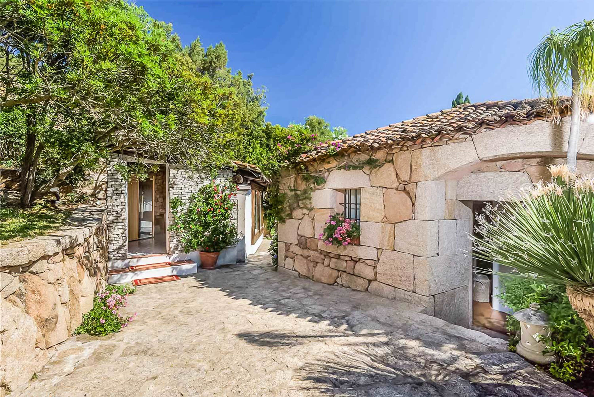 VILLA SALE PORTO CERVO PANTOGIA ANNA | Luxury Esmeralda