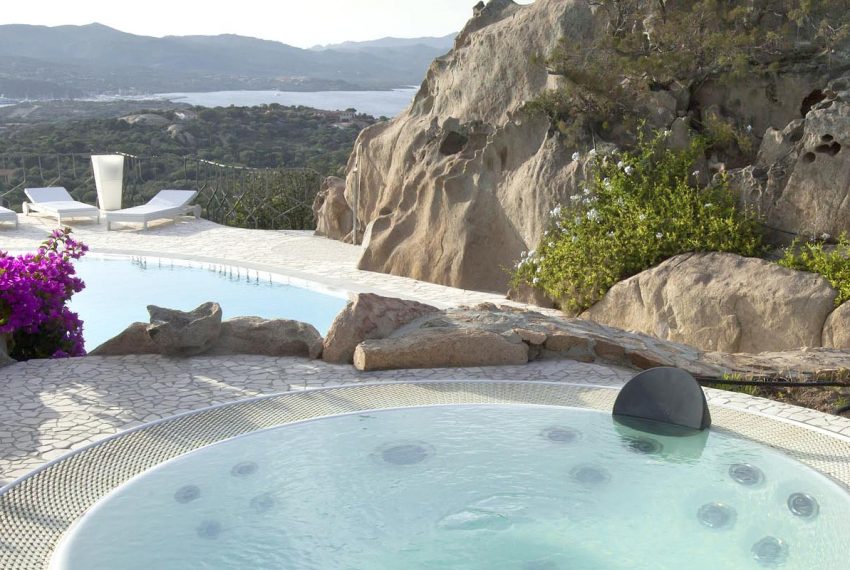 Luxury-Villa-WhiteRocks-Portorotondo-Sardinia-rent29