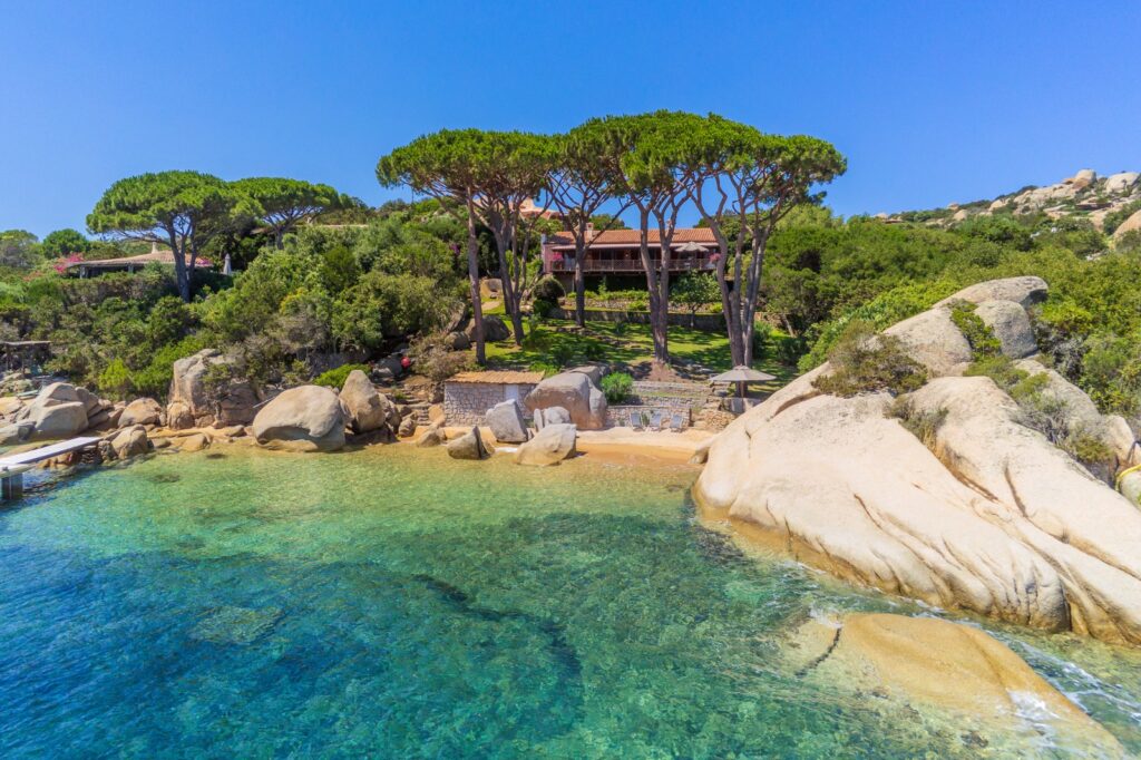 Beachfront Villa Leone 1 In Affitto Porto Rafael