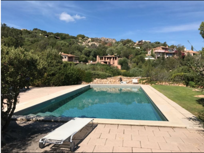 Villa for sale in Pantogia view on Pevero Bay