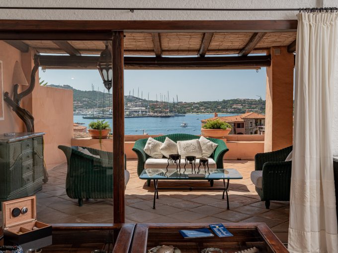 APARTMENT FOR RENT IN THE HEART OF PORTO CERVO