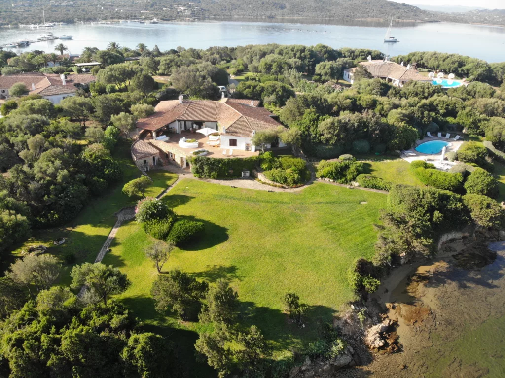 Waterfront Villa Porto Rotondo Patrizia