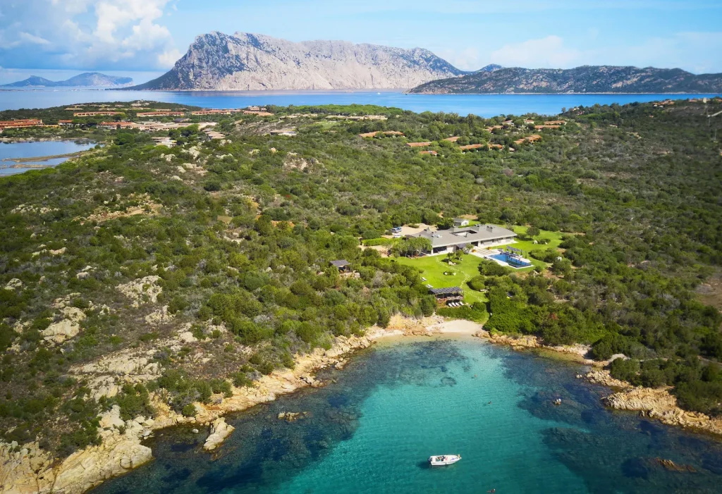 Villa In Affitto A Capo Coda Cavallo