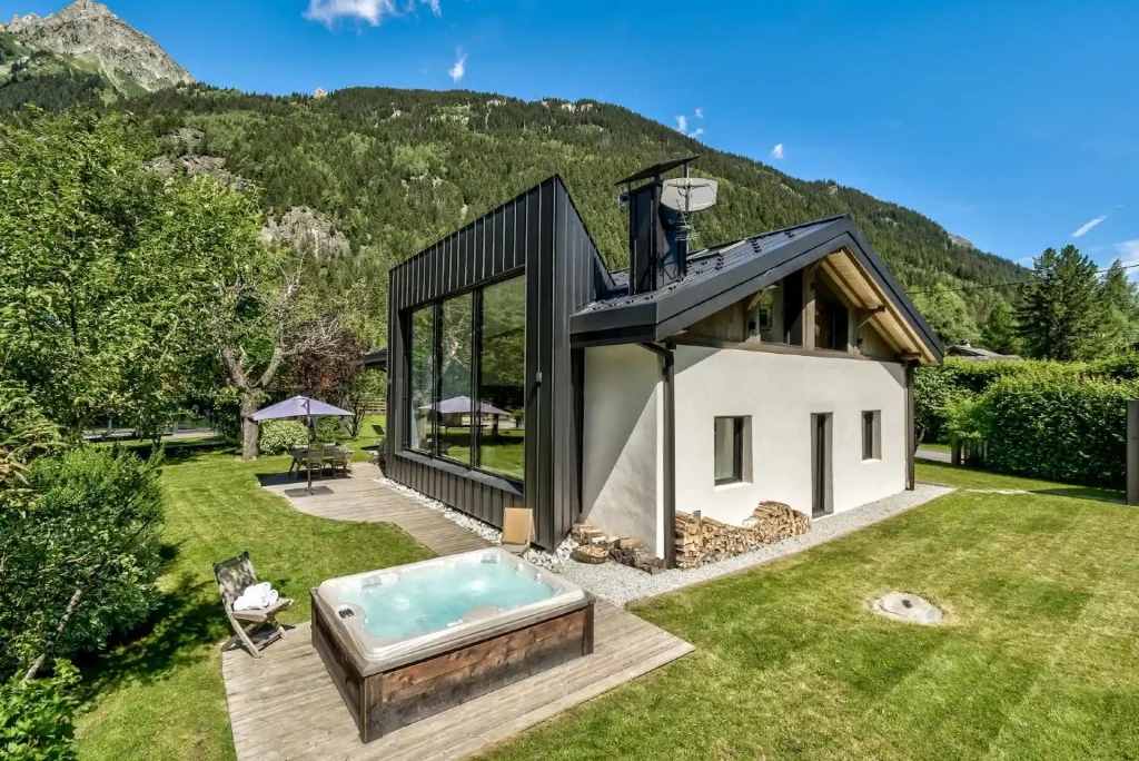 Chalet Black Diamond