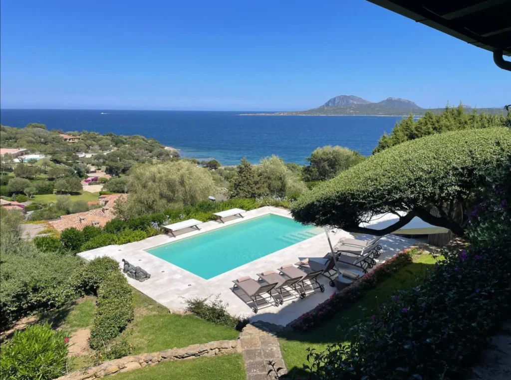 VILLA IN AFFITTO PORTO ROTONDO BOUGANVILLE