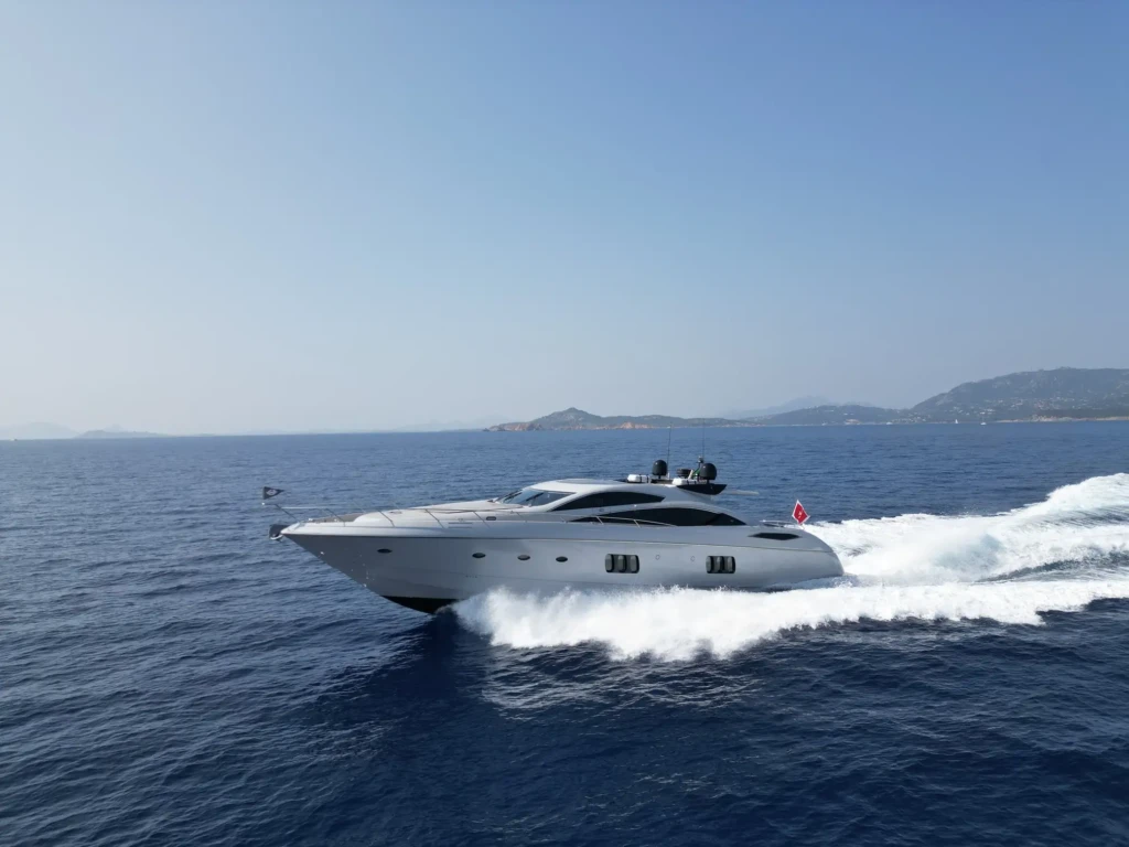 Yacht In Affito Light Blue Sunseeker 82 Predator