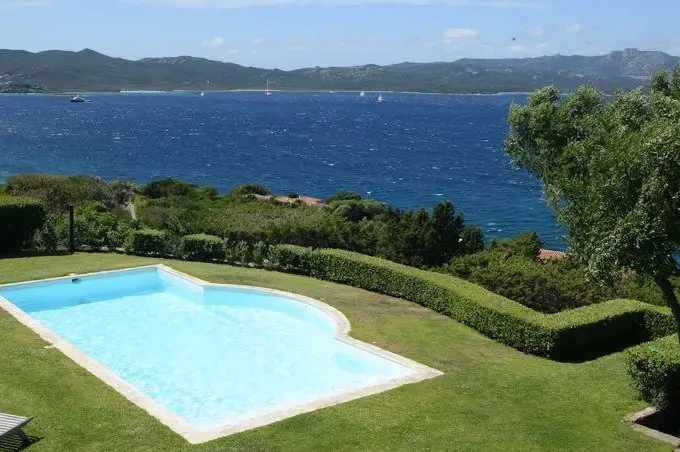 VILLA IN AFFITTO A PUNTA LADA, PORTO ROTONDO