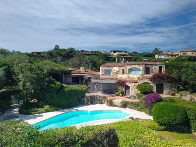 VILLA IN AFFITTO ROMAZZINO