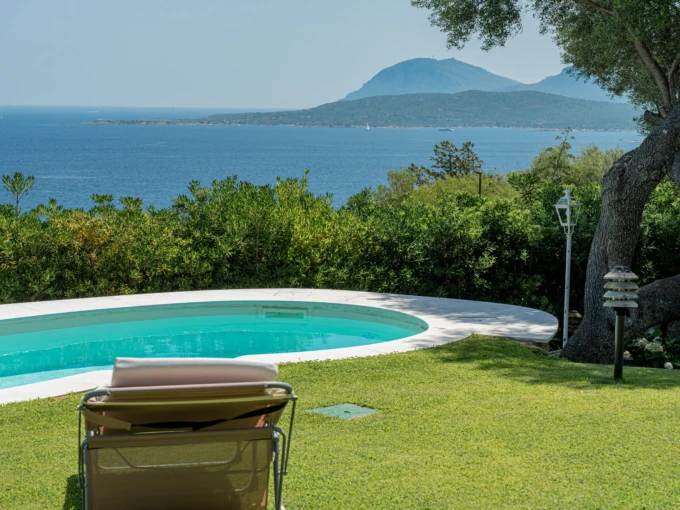 VILLA FOR SALE PUNTA VOLPE PORTO ROTONDO