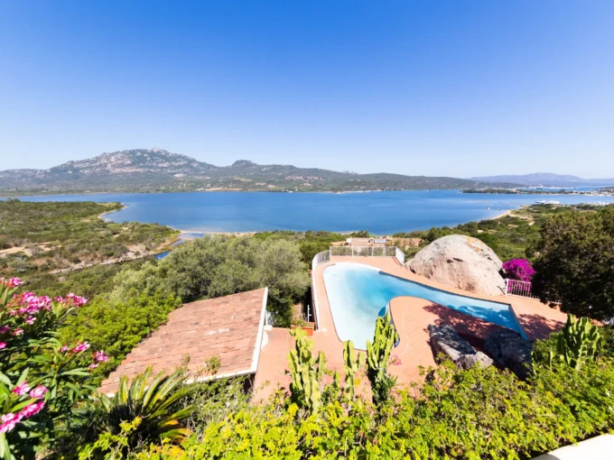 VILLA IN VENDITA PORTO ROTONDO