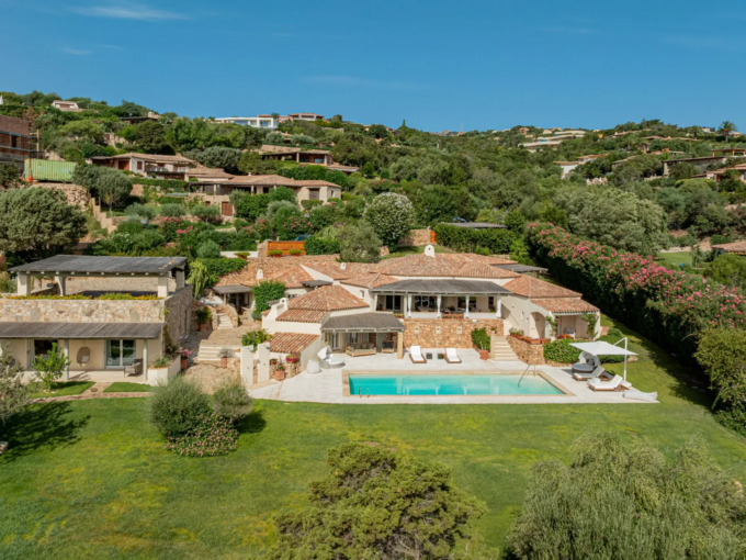 VILLA IN AFFITTO PEVERO GOLF