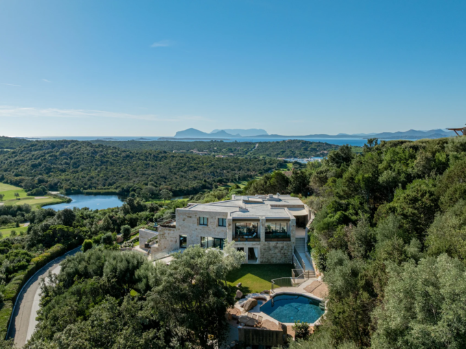 VILLA ESSENZA AFFITTO PEVERO GOLF